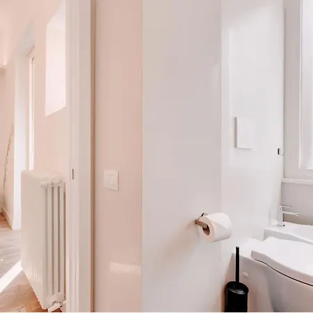 Beautiful Vatican Daire *